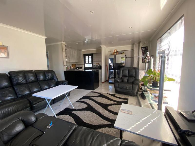 3 Bedroom Property for Sale in Highbury Western Cape